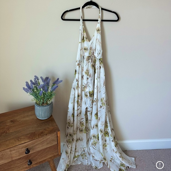 Dresses & Skirts - Floral Dress